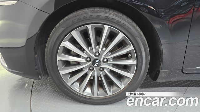 Kia K7 из Кореи Encar