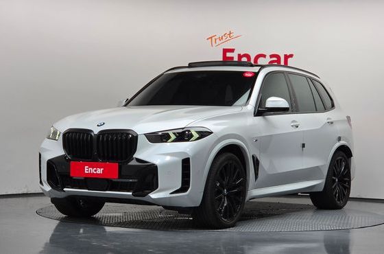 BMW X5 xDrive 40d M Sport Pro — пробег 4 600 км — фото 1 из 5