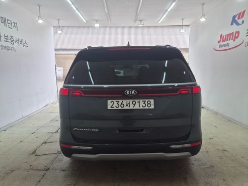 Kia Carnival 9-Seater Prestige — пробег 90 989 км — фото 4 из 5