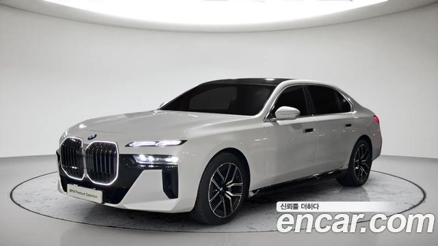 BMW 7-Series 740i xDrive M Sport Limited — пробег 605 км — фото 1 из 5