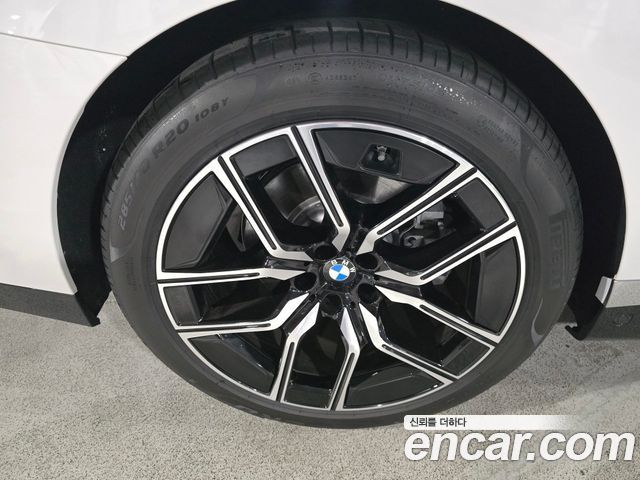 BMW 7-Series 740i xDrive M Sport Limited — пробег 605 км — фото 5 из 5