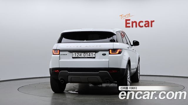 Land Rover Range Rover Evoque 2.0 TD4 SE — пробег 108 306 км — фото 4 из 5