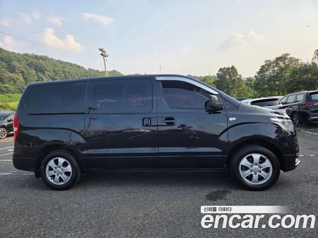Hyundai Starex 4WD Urban 9-Seater Premium — пробег 157 643 км — фото 2 из 5