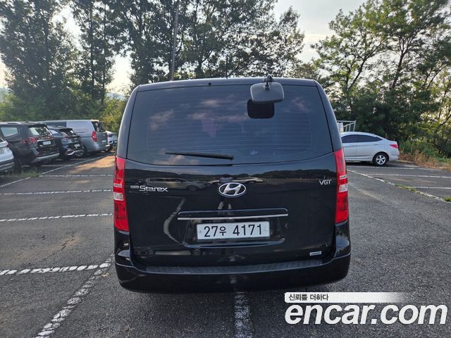 Hyundai Starex 4WD Urban 9-Seater Premium — пробег 157 643 км — фото 3 из 5
