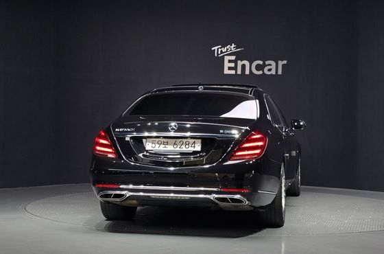 Mercedes-Benz S-Class Maybach S560 4MATIC — пробег 87 995 км — фото 4 из 5