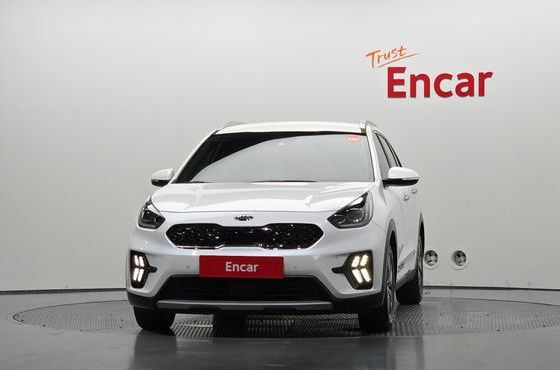 Kia Niro 1.6 HEV Noblesse Special — пробег 121 733 км — фото 3 из 5