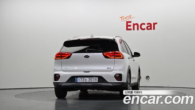 Kia Niro 1.6 HEV Noblesse Special — пробег 121 733 км — фото 4 из 5