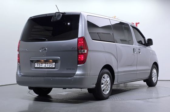 Hyundai Starex Van 5-Seater Modern — пробег 73 701 км — фото 2 из 5