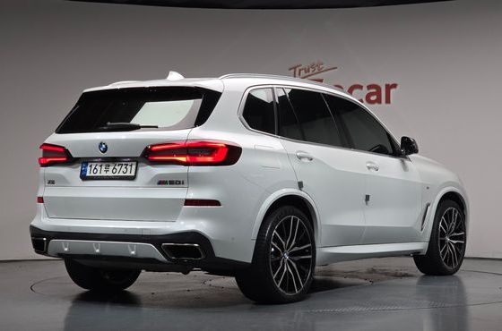 BMW X5 M50i — пробег 63 149 км — фото 2 из 5