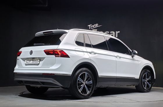 Volkswagen Tiguan 2.0 TDI Prestige — пробег 81 590 км — фото 2 из 5