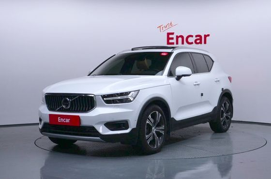 Volvo XC40 B4 Inscription — пробег 67 782 км — фото 1 из 5