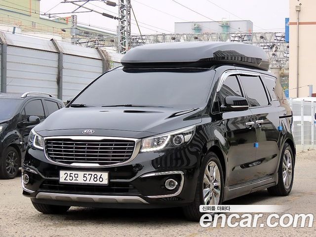 Kia Carnival 7-seater Hi-limousine VIP — пробег 137 319 км — фото 2 из 5