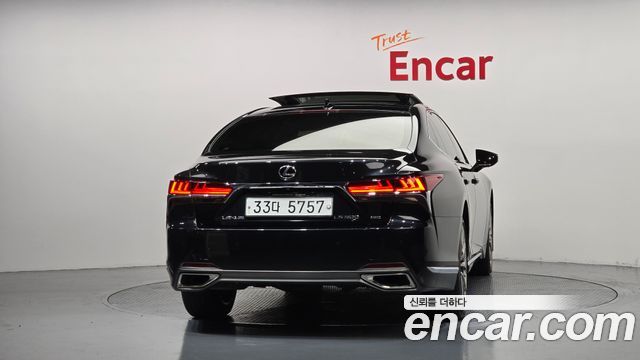Lexus LS 3.5 Luxury AWD — пробег 106 165 км — фото 4 из 5