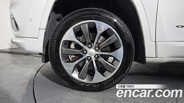 Jeep Cherokee 2.2 Diesel Overland 4WD — пробег 223 704 км — фото 5 из 5