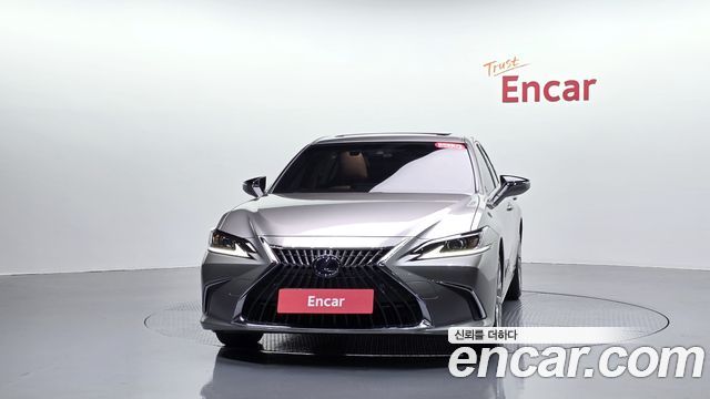 Lexus ES Luxury Plus — пробег 74 380 км — фото 3 из 5