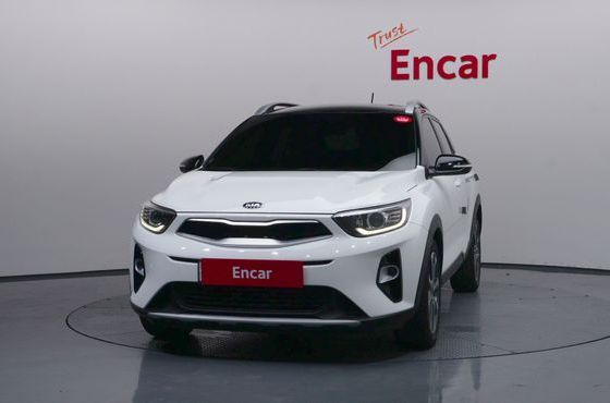 Kia Stonic 1.4 Prestige — пробег 45 562 км — фото 3 из 5