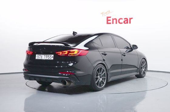 Hyundai AVANTE 1.6 Turbo Sport — пробег 122 371 км — фото 2 из 5