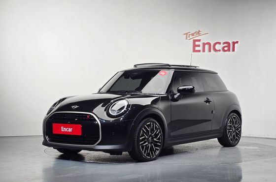 Mini Cooper Mayfield Edition 3rd — пробег 10 563 км — фото 1 из 5