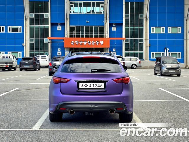 Infiniti FX 5.0 S51 — пробег 185 000 км — фото 4 из 5