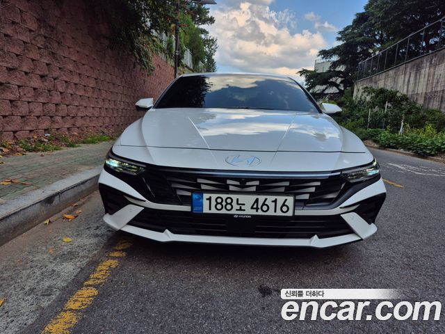 Hyundai AVANTE Inspiration — пробег 12 000 км — фото 3 из 5
