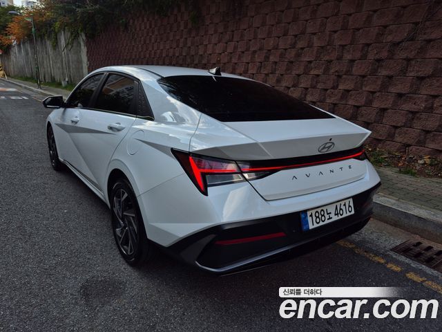 Hyundai AVANTE Inspiration — пробег 12 000 км — фото 5 из 5