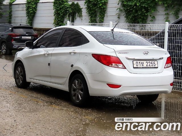 Hyundai Accent 1.4 VVT Modern — пробег 130 478 км — фото 4 из 5