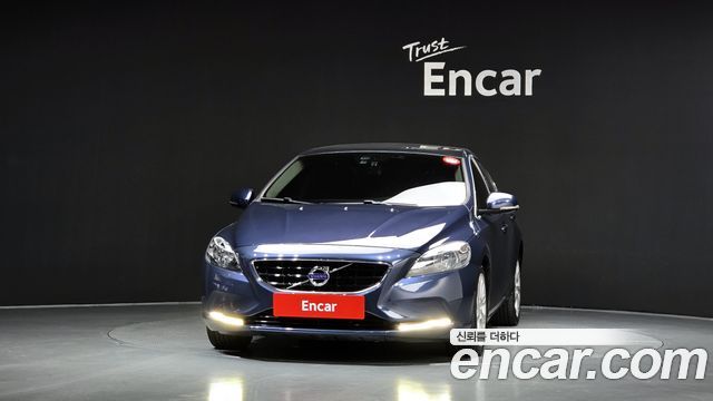 Volvo V40 из Кореи Encar