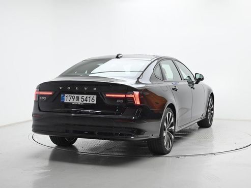 Volvo S90 B5 Ultra Bright — пробег 563 км — фото 2 из 5