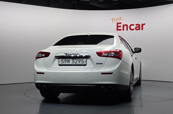 Maserati Ghibli 3.0 Diesel 3rd — пробег 156 710 км — фото 4 из 5