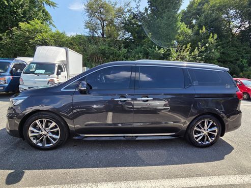 Kia Carnival 9-Seater Noblesse — пробег 88 341 км — фото 3 из 5
