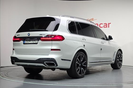 BMW X7 xDrive 40i M Sport 6STR — пробег 98 588 км — фото 2 из 5