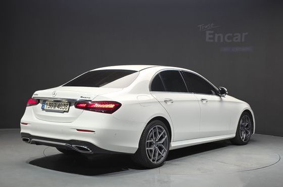 Mercedes-Benz E-Class E220d 4MATIC AMG Line — пробег 103 524 км — фото 2 из 5