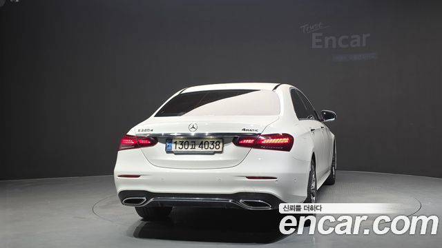 Mercedes-Benz E-Class из Кореи Encar