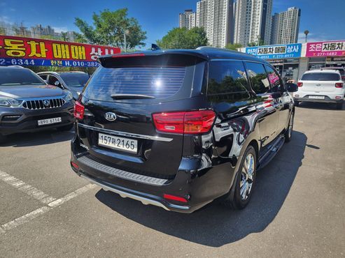 Kia Carnival 9-Seater Prstige — пробег 145 000 км — фото 2 из 5