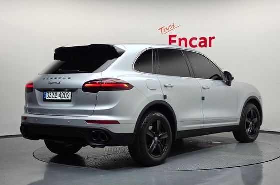 Porsche Cayenne 4.8 S 958 — пробег 119 101 км — фото 2 из 5