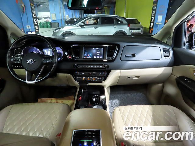 Kia Carnival из Кореи Encar