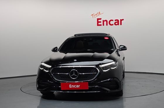 Mercedes-Benz E-Class E300 4MATIC AMG Line — пробег 18 930 км — фото 3 из 5