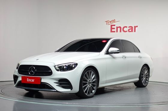 Mercedes-Benz E-Class E350 4MATIC AMG Line — пробег 118 477 км — фото 1 из 5
