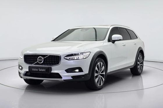 Volvo V90 B5 Ultra AWD — пробег 7 956 км — фото 1 из 5