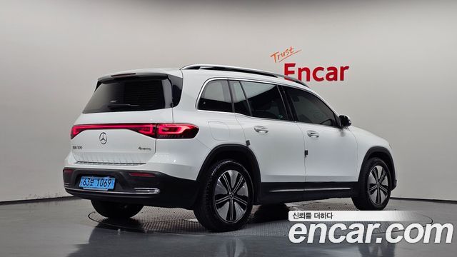 Mercedes-Benz EQB из Кореи Encar
