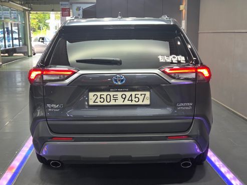 Toyota RAV4 2.5 4WD Hybrid — пробег 89 175 км — фото 5 из 5