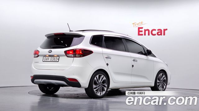 Kia Carens из Кореи Encar