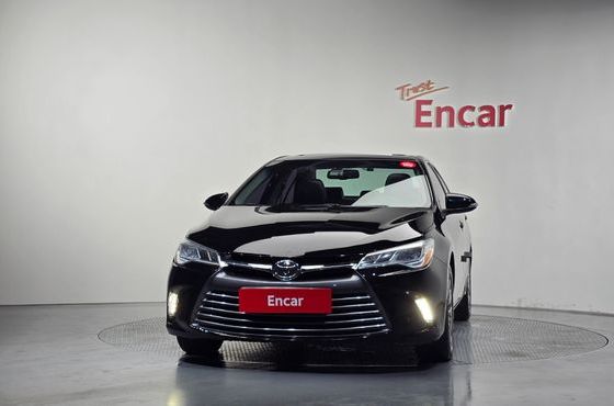 Toyota Camry 2.5 XLE — пробег 119 398 км — фото 3 из 5