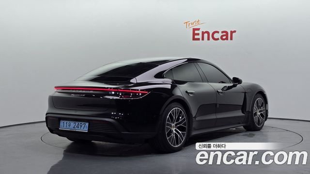 Porsche Taycan из Кореи Encar