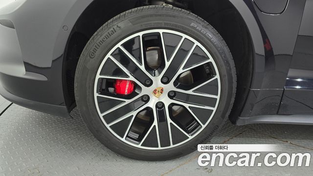 Porsche Taycan из Кореи Encar
