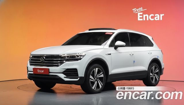 Volkswagen Touareg 3.0 TDI Premium — пробег 96 568 км — фото 1 из 5