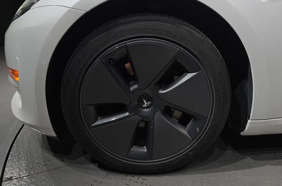 Tesla Model 3 RWD — пробег 52 166 км — фото 5 из 5