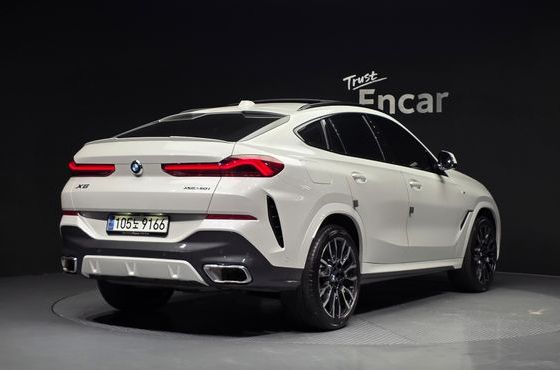 BMW X6 xDrive40i M Sport — пробег 47 275 км — фото 2 из 5