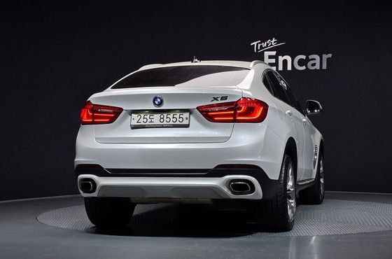 BMW X6 xDrive 30d — пробег 77 988 км — фото 4 из 5