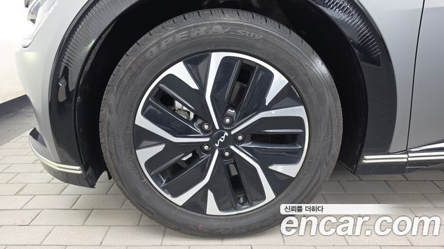 Kia EV6 Long Range Earth — пробег 64 123 км — фото 5 из 5
